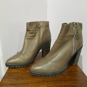 Kora Steve Madden Boots